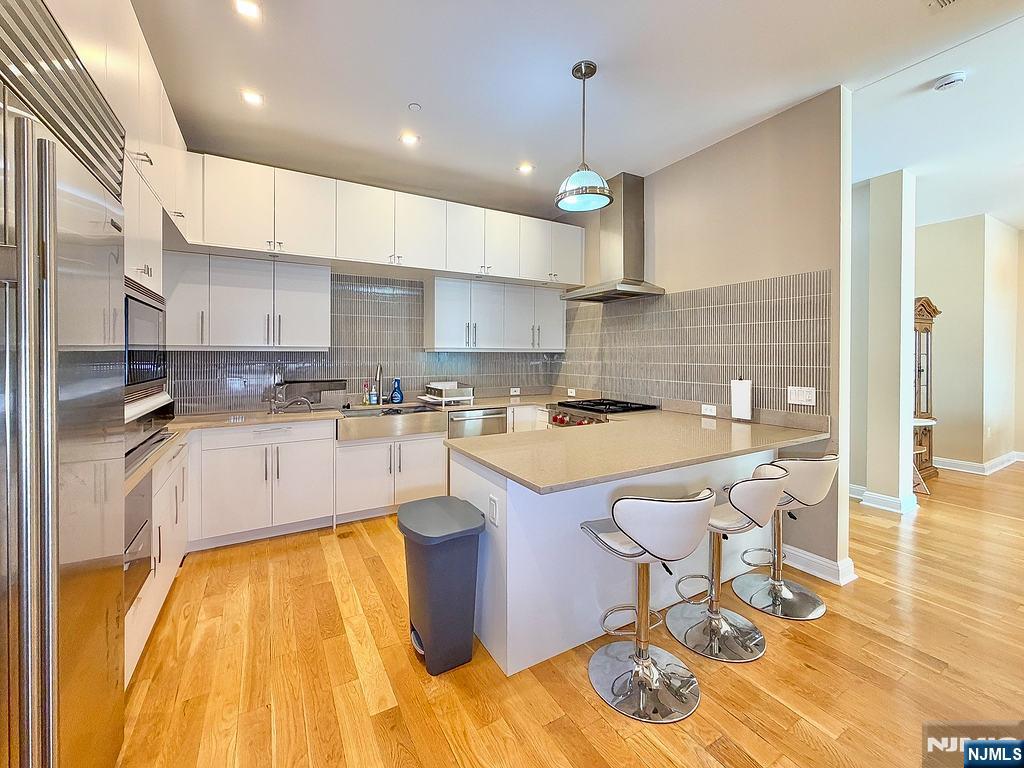9 Somerset Lane PH 608/614