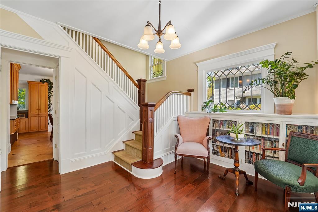308 Woodside Avenue