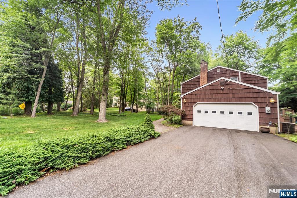 84 Briarwood Avenue