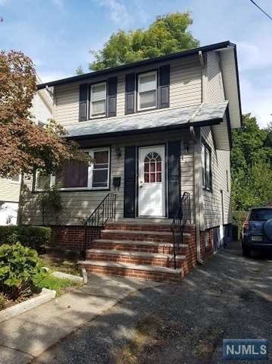 Short sale, Subject to third party approval. 3 bedroom colonial, with 1.5 baths, home needs work, and is being sold in as is condition. Buyer is responsible for all inspections and repairs for a CCO.