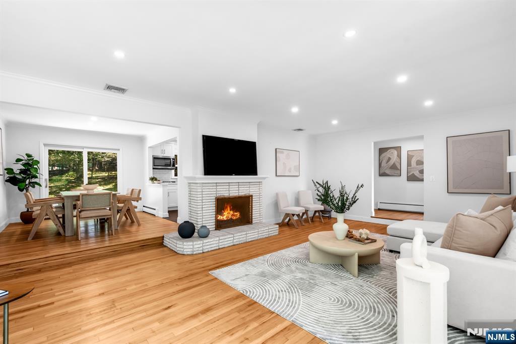 7 Rolling Ridge Road