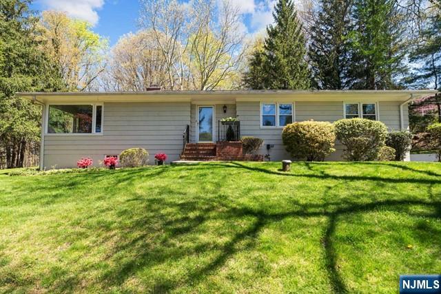 7 Rolling Ridge Road
