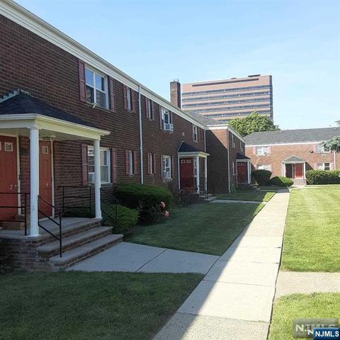 Photo of 431 Main St, Fort Lee, NJ 07024 (MLS # 26012122)
