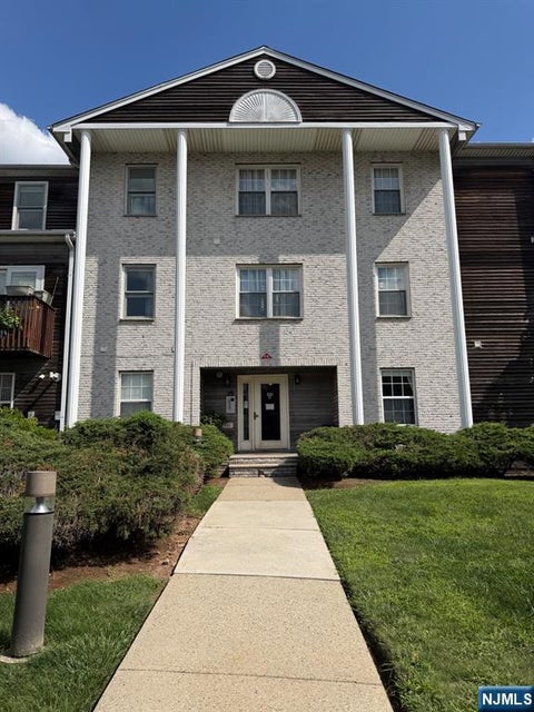 Photo of 140 Highland Avenue #101, Kearny, NJ 07032 (MLS # 26031464)