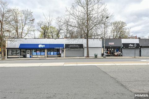 119 Ampere Parkway East Orange NJ 07017