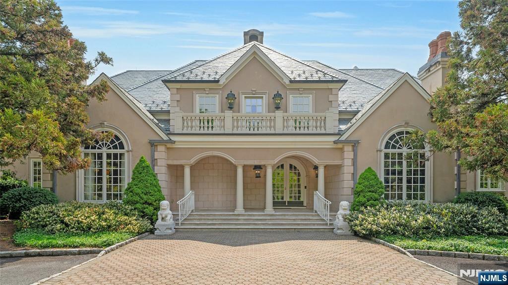 116 E Saddle River Road
