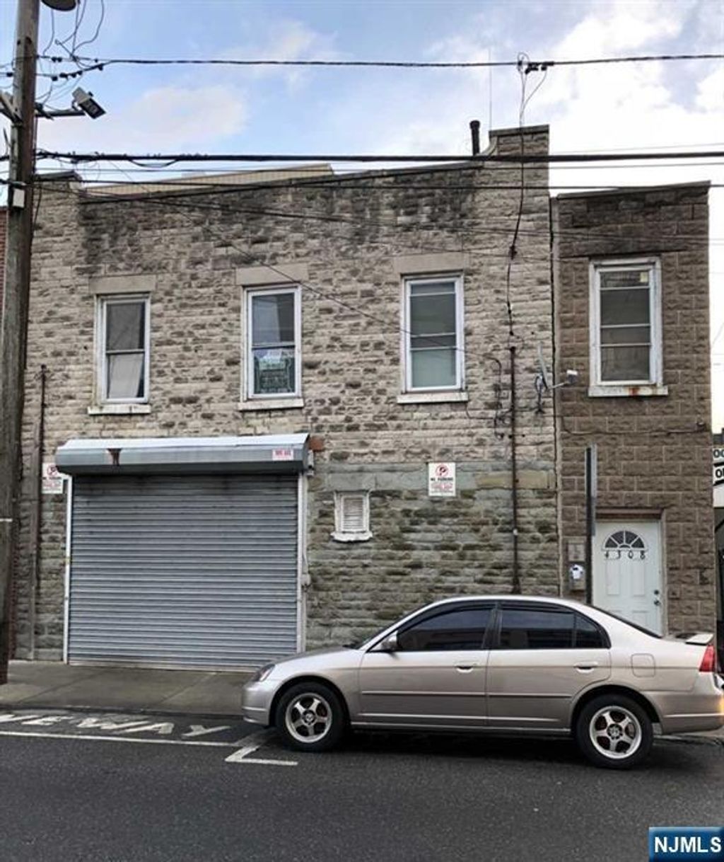 Photo of 4308 Hudson Avenue, Union City, NJ 07087 (MLS # 25040552)