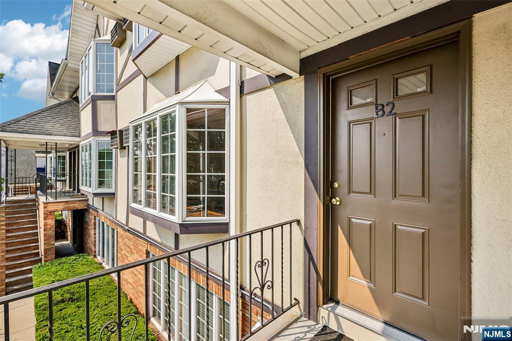 33 Henry Place B2
