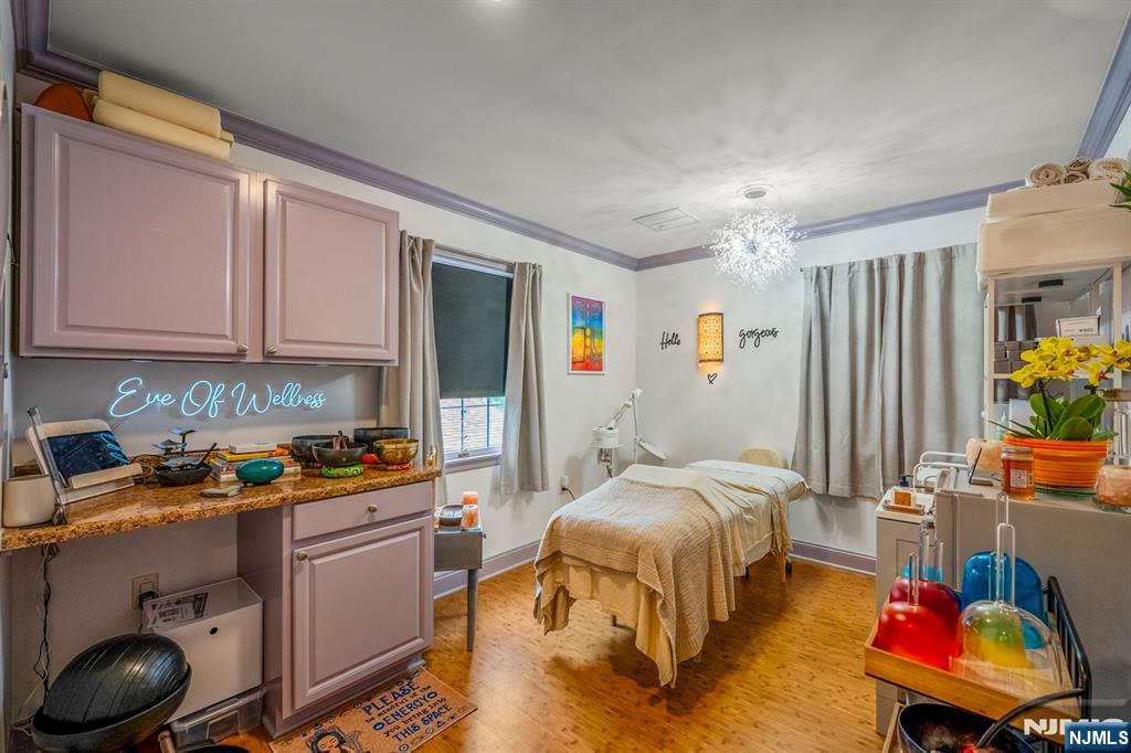 365 Franklin Avenue 203