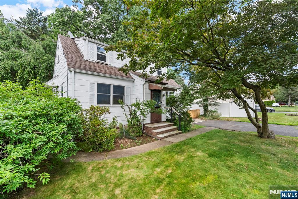 305 E Main Street