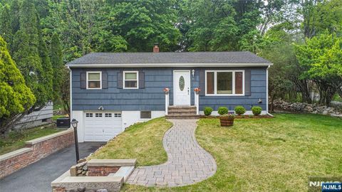 86 Minnehaha Boulevard Oakland NJ 07436