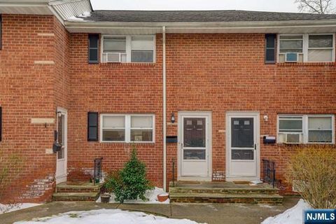 295 Tenafly Road I Tenafly NJ 07670