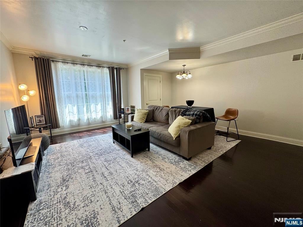54 Polifly Road 108