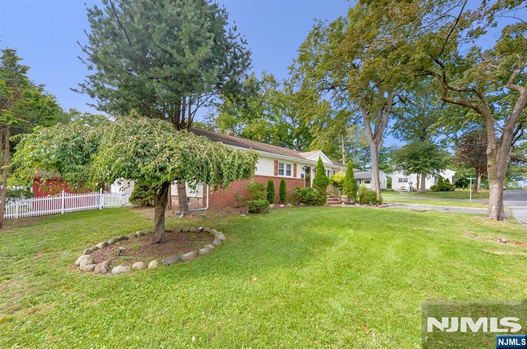 Homes for Sale in Northern NJ | ThisIsRiverEdge.com 841 Martin Avenue