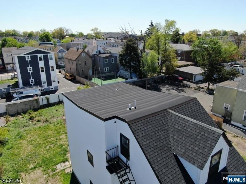10 Bruen Avenue