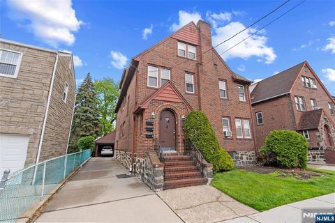 Photo of 465 Oakdene AVE #1, Cliffside Park, NJ 07010 (MLS # 26016332)