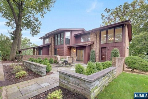 Photo of 109 E Palisade Ave #2, Englewood, NJ 07631 (MLS # 26031558)