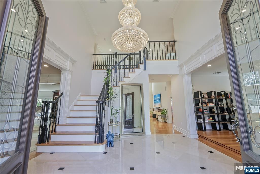 Photo of 278 Starling Court, Paramus, NJ 07652 (MLS # 25030810)