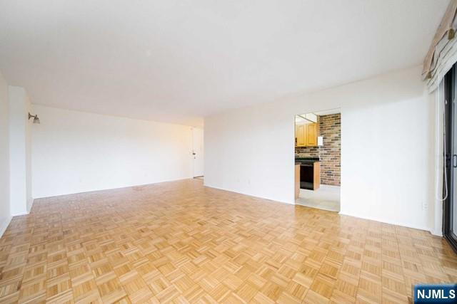 200 Winston Drive 401