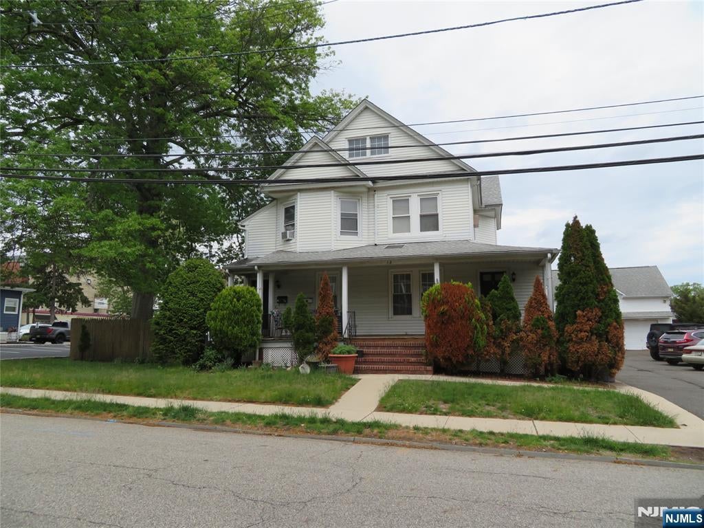 12 Bergen Street