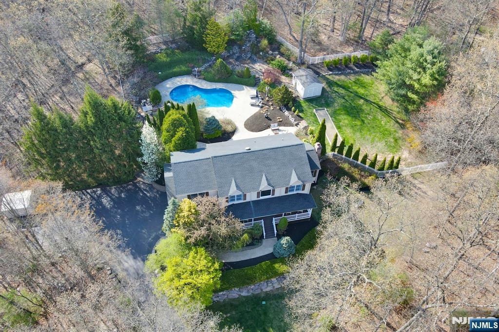 Property for Sale at 19 Marisa Court, West Milford, New Jersey - Bedrooms: 4 
Bathrooms: 3 
Rooms: 12  - $999,888