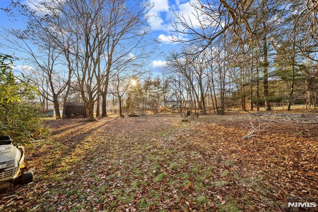 Photo of 81 Vreeland Avenue, Midland Park, NJ 07432 (MLS # 26005517)