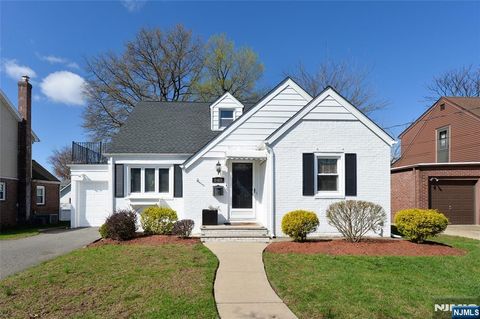 Photo of 518 6th Street, Fair Lawn, NJ 07410 (MLS # 26012614)