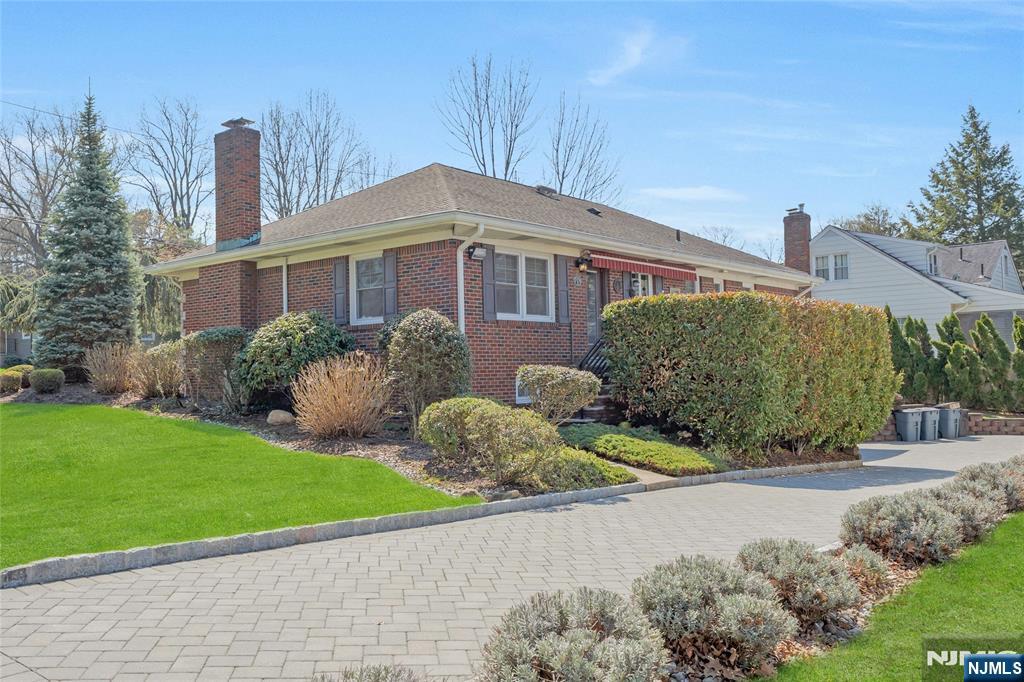 117 Wanamaker Avenue