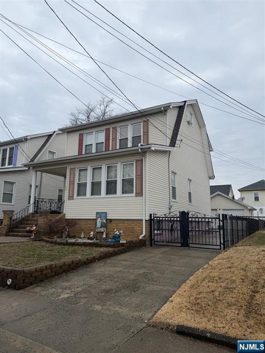 Photo of 59 Floyd Avenue, Bloomfield, NJ 07003 (MLS # 26008255)