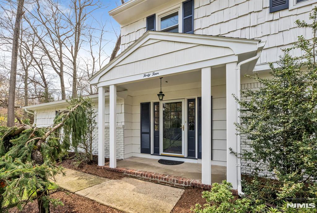 44 Deerfield Terrace