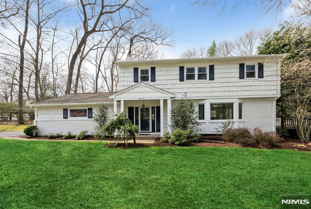 44 Deerfield Terrace