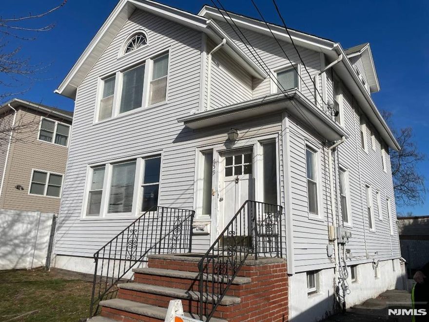 Thank you for your interest in this property. For more details on listing and how to purchase, please visit http://www.govdeals.com/en/asset/1/24077 or contact realestate@govdeals.com.