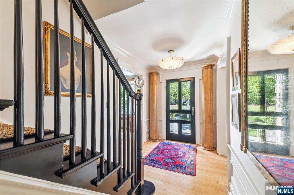 221 Avondale Road