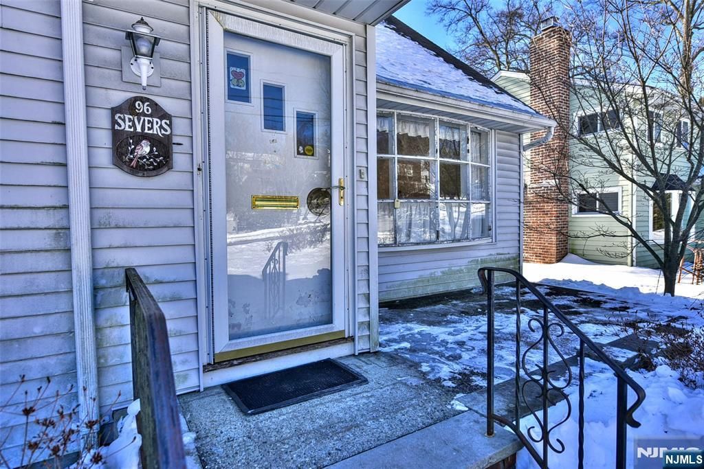 Photo of 96 Grove Street, Waldwick, NJ 07463 (MLS # 26003597)