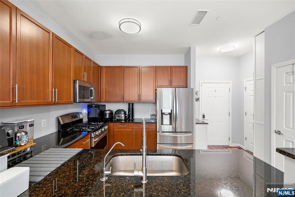 1120 Riverview Avenue 120