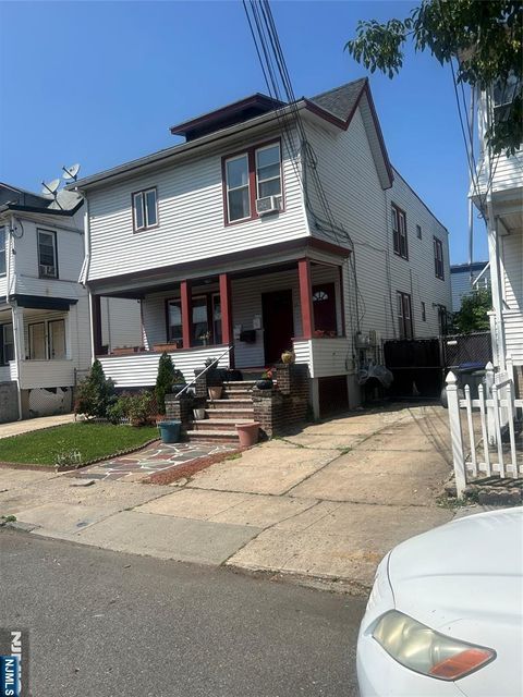 25 Hazel Place Irvington NJ 07111