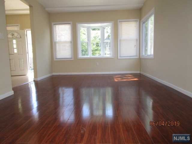 858 Lyons Avenue