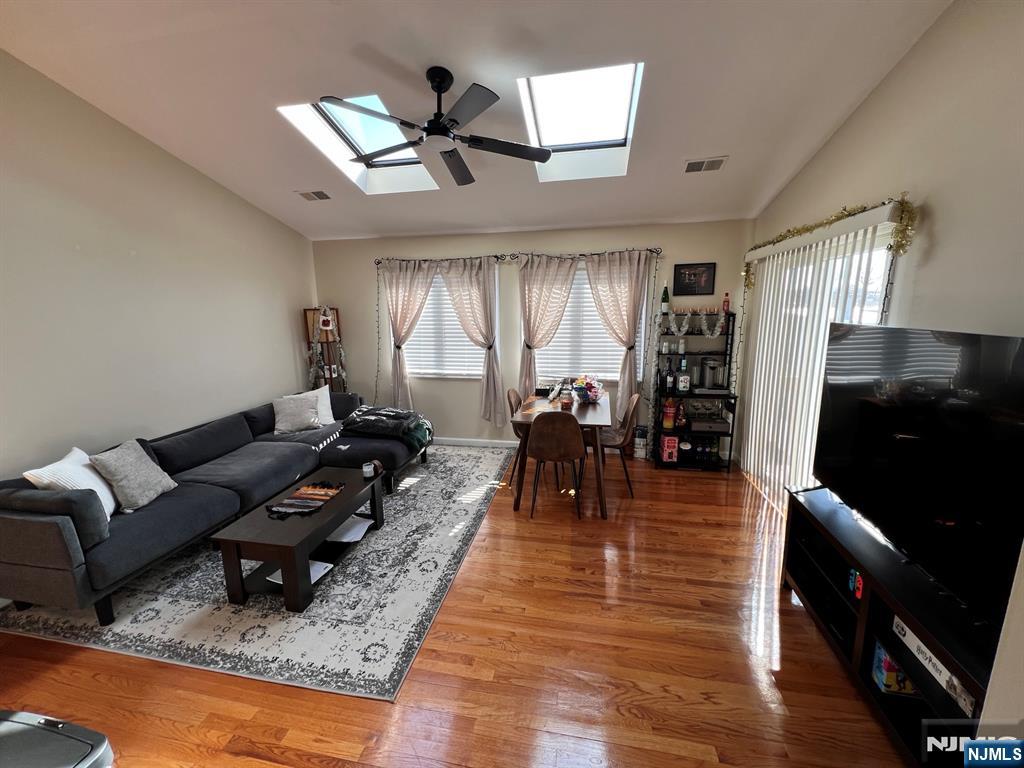 52 Heckel Street 303