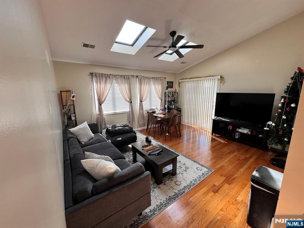 52 Heckel Street 303