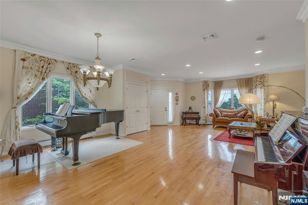 434 B 7th Street 2