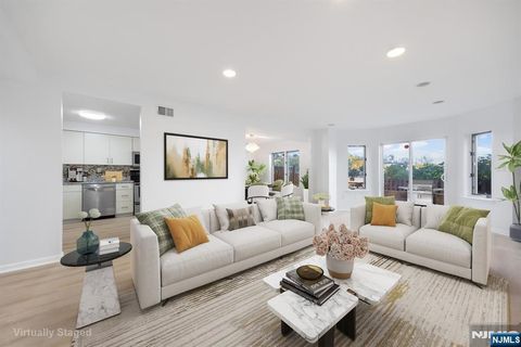 105 Nelson Court Edgewater NJ 07020