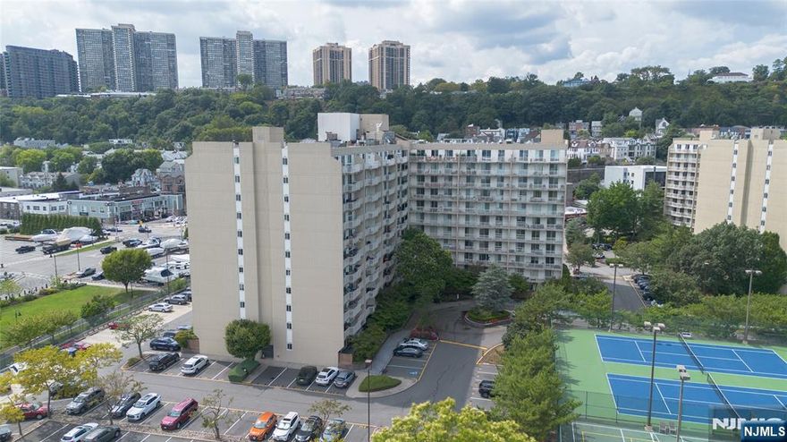 Welcome to Unit 901S, a spacious 2 bedroom, two bath residence in the highly sought after Admiral's Walk community. This well-designed home features generous living and dining areas, a modern kitchen equipped with SS appliances, granite countertops, and ample cabinetry. Both bedrooms are well-sized with excellent natural light, and the primary suite inc. a walk-in closet and private en-suite bath. Enjoy in-unit laundry, central AC, a designated parking space, and free internet and cable tv. The private terrace spans the length of the unit, offering an outdoor escape perfect for dining, relaxing, and taking in the skyline views. Admiral's Walk offers a full suite of amenities inc. tennis court, pickleball & basketball courts, a gym and a community room w/ ping pong table and a party room that can be rented to accommodate up to 100 guests. Residents