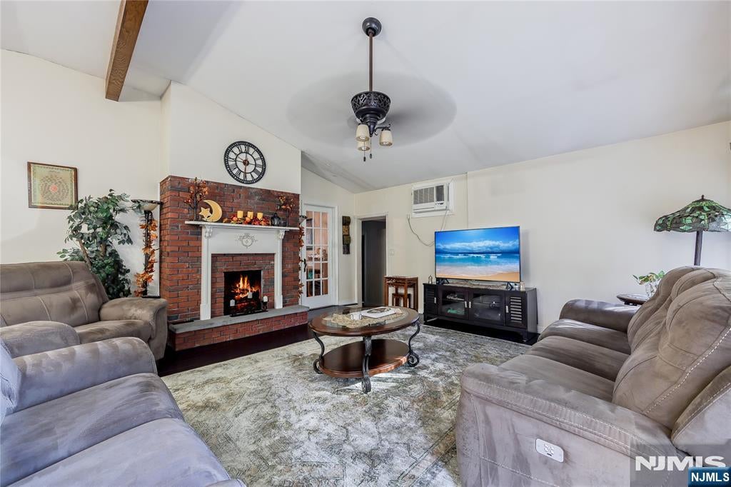 343 Forest Avenue