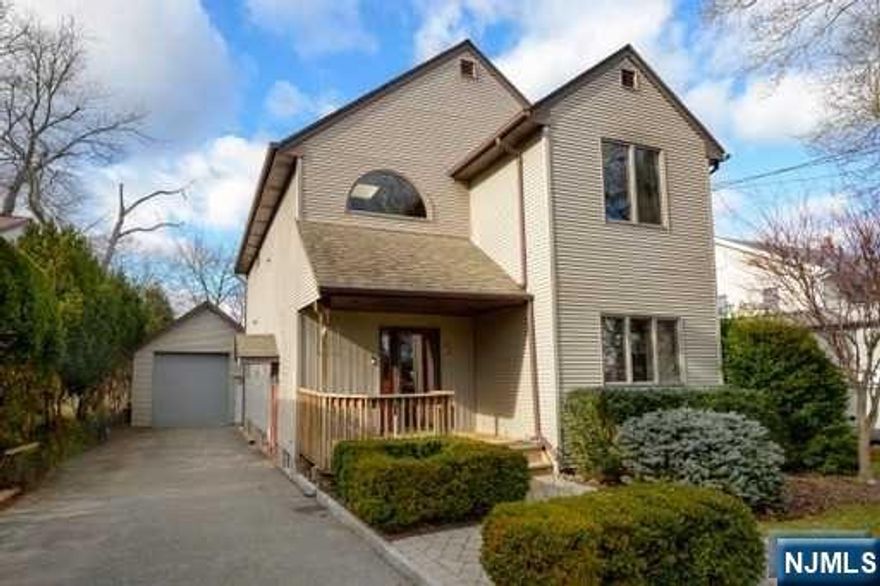 LOVELY, COLONIAL HOME ON A PRIVATE, DEAD END STREET AND STILL CONVENIENT TO NYC TRANSPORTATION(AT CORNER) AND WALKING DISTANCE TO ALL 3 SCHOOLS IN TOWN. THE FORMAL LIVING ROOM IS BEAUTIFUL WITH HARDWOOD FLOORS AND LARGE CASEMENT WINDOWS FOR PLENTY OF LIGHT; IT COULD ALSO DOUBLE AS A HOME OFFICE OR ENCLOSE IT FOR A 1ST FLOOR BEDROOM. THERE IS A FULL BATH W/SHOWER STALL ON 1ST FLOOR AS WELL. JUST BEYOND THE LR, WE HAVE AN OPEN CONCEPT FLOOR PLAN THAT INCORPORATES KITCHEN W/ISLAND OVERLOOKING THE DINING ROOM WITH GAS FIREPLACE AND LARGE FAMILY ROOM AREA. THE DR SLIDERS OPEN TO A LARGE 24'X 24' DECK WHICH OVERLOOKS THE TREX DECK W/BUILT-IN ABOVE GRD POOL FOR ALL YOUR OUTDOOR ENTERTAINMENT. THE 2ND LEVEL HAS PRIMARY BEDROOM ENSUITE W/JACUZZI TUB, 2 ADD'L BEDROOMS, HALL BATH AND LAUNDRY CUBBY W/SKYLIGHT. AND FOR ALL YOU CABINET MAKERS OR CONTRACTORS WE HAVE A HUGE TANDEM 2 CAR GARAGE W/10'DOOR, A 6' LOFT ABOVE AND ROUGHED IN PLUMBING FOR A BATHROOM. DON'T WAIT TO SEE THIS LOVELY HOME