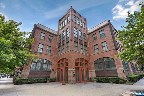 Photo of 61 Grand Street #2F, Jersey City, NJ 07302 (MLS # 26018697)