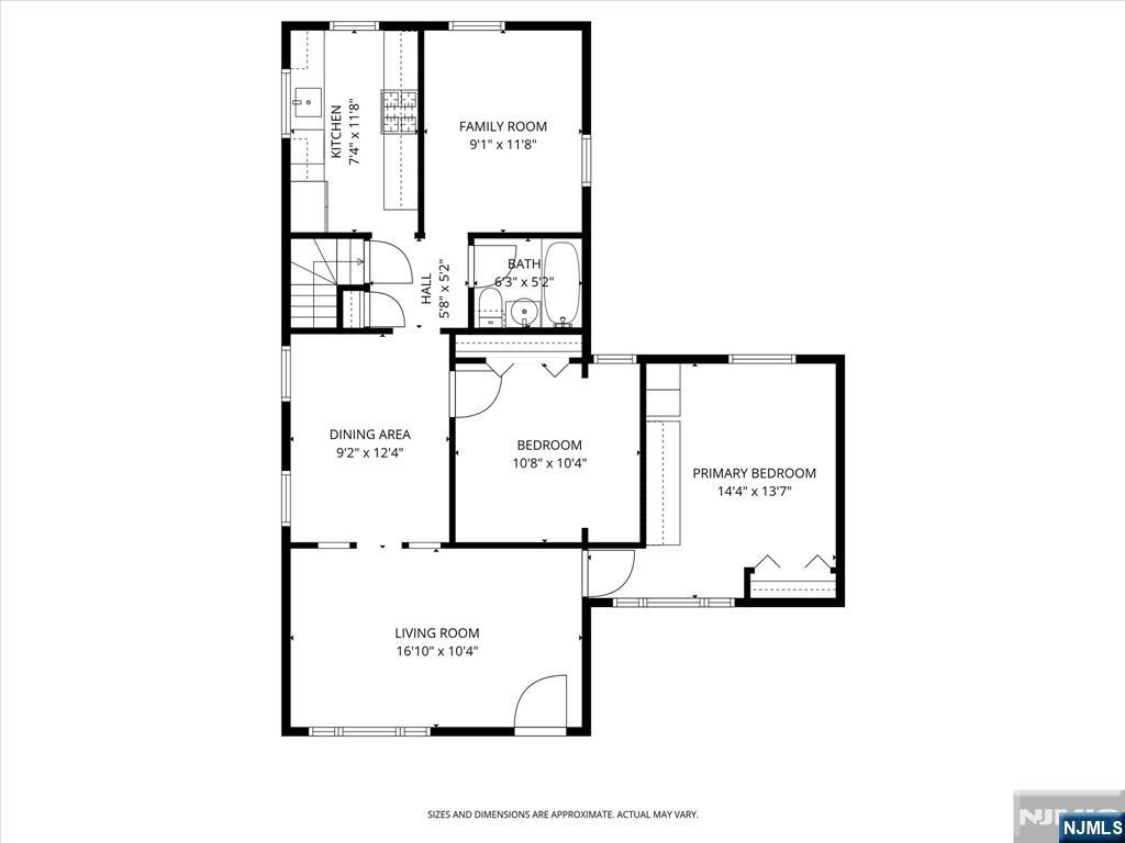 Main image without alt text