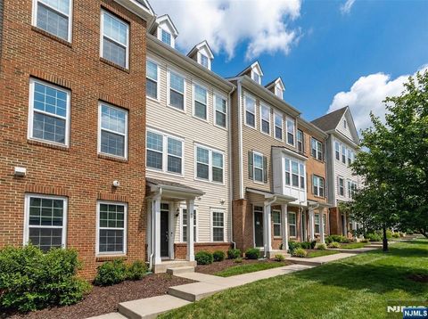 Photo of 62 Truman Drive, Wood Ridge, NJ 07075 (MLS # 26005252)