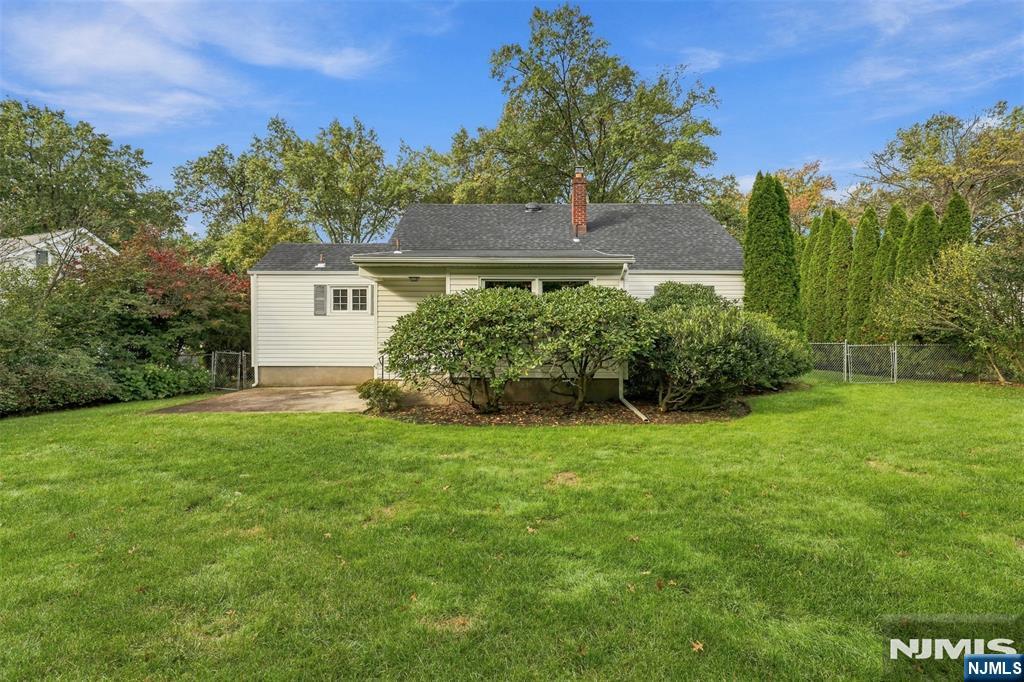 Homes for Sale in Northern NJ | ThisIsRiverEdge.com 55 Monmouth Road
