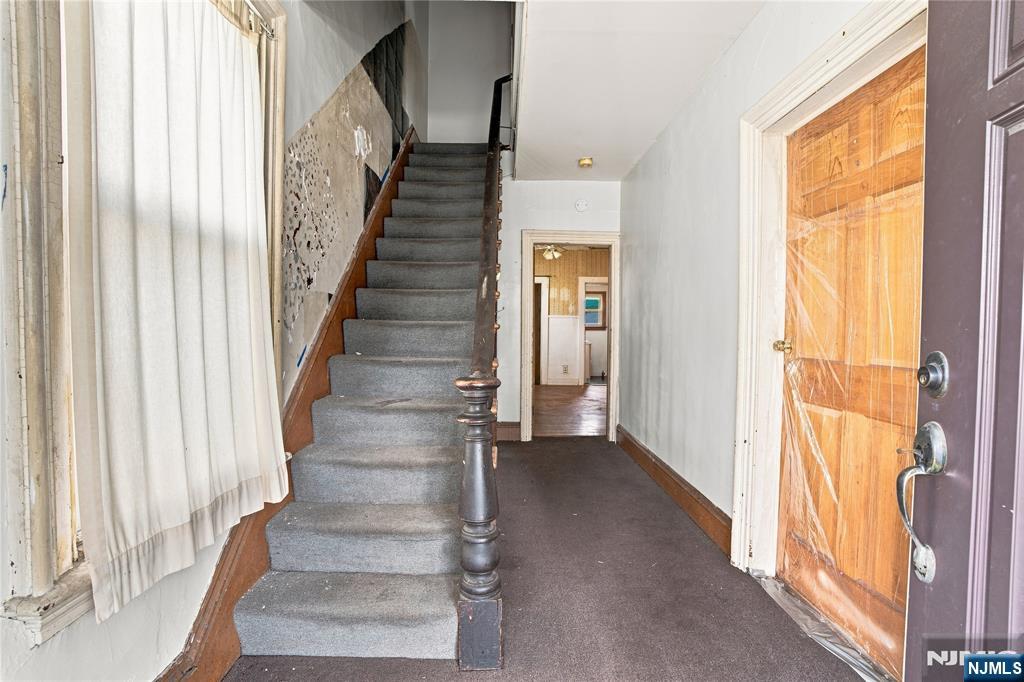 223 Montgomery Street