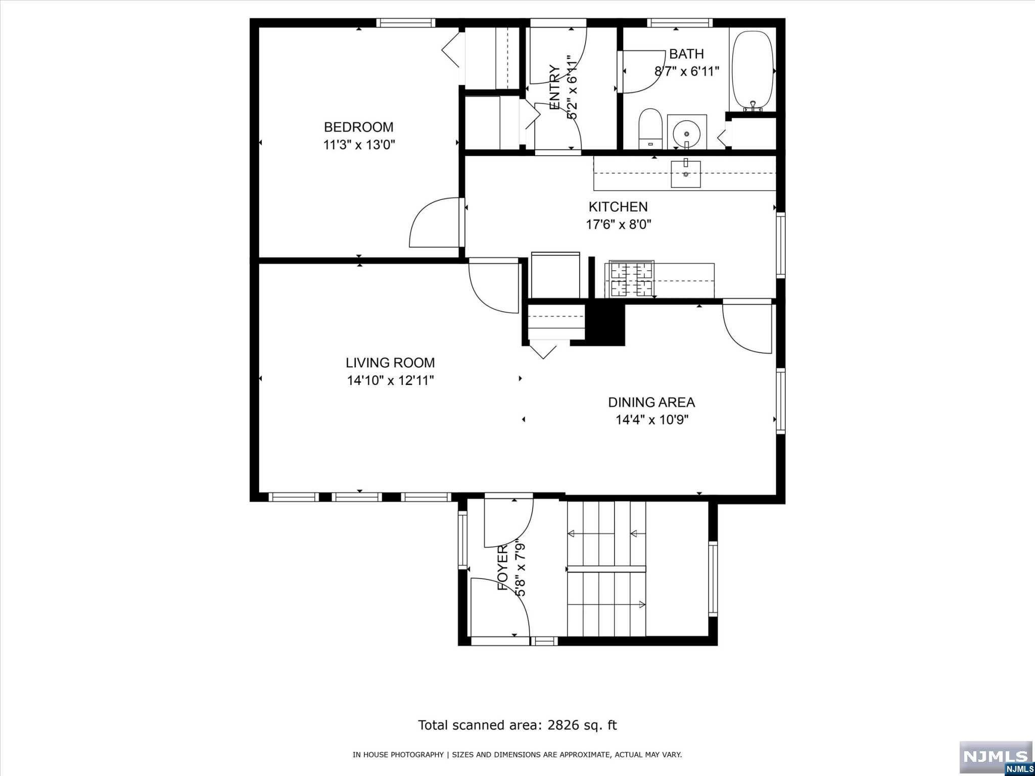 Main image without alt text